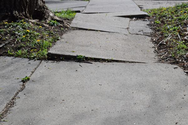 Cost of Concrete Sidewalk Leveling in Dearborn